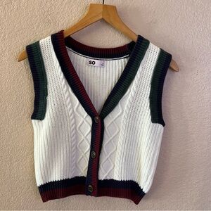 SO Cable Knit Sweater Vest Juniors Size Medium White Blue Red Green Preppy